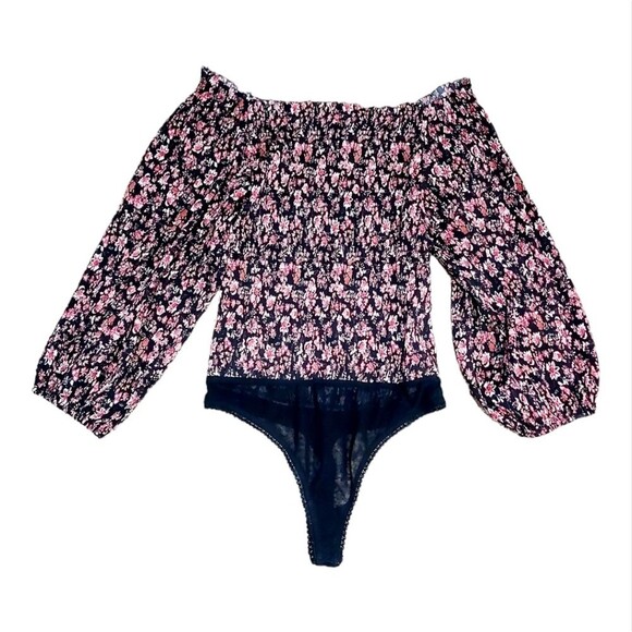 Free People Pretty Petal Bodysuit size M - Picture 3 of 11